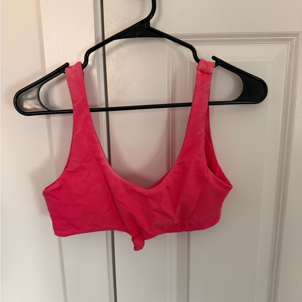 Knotted bikini top